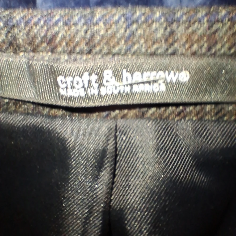 Croft And Barrow Men's Black and Gray Lambswool Houndstooth Blazer In A 48R.
